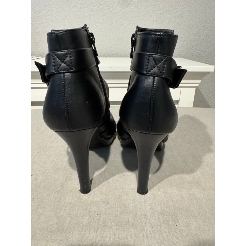 Women's Fioni Black Strappy Peep Toe Ankle Heeled Boots Size 9.5 - Picture 4 of 11